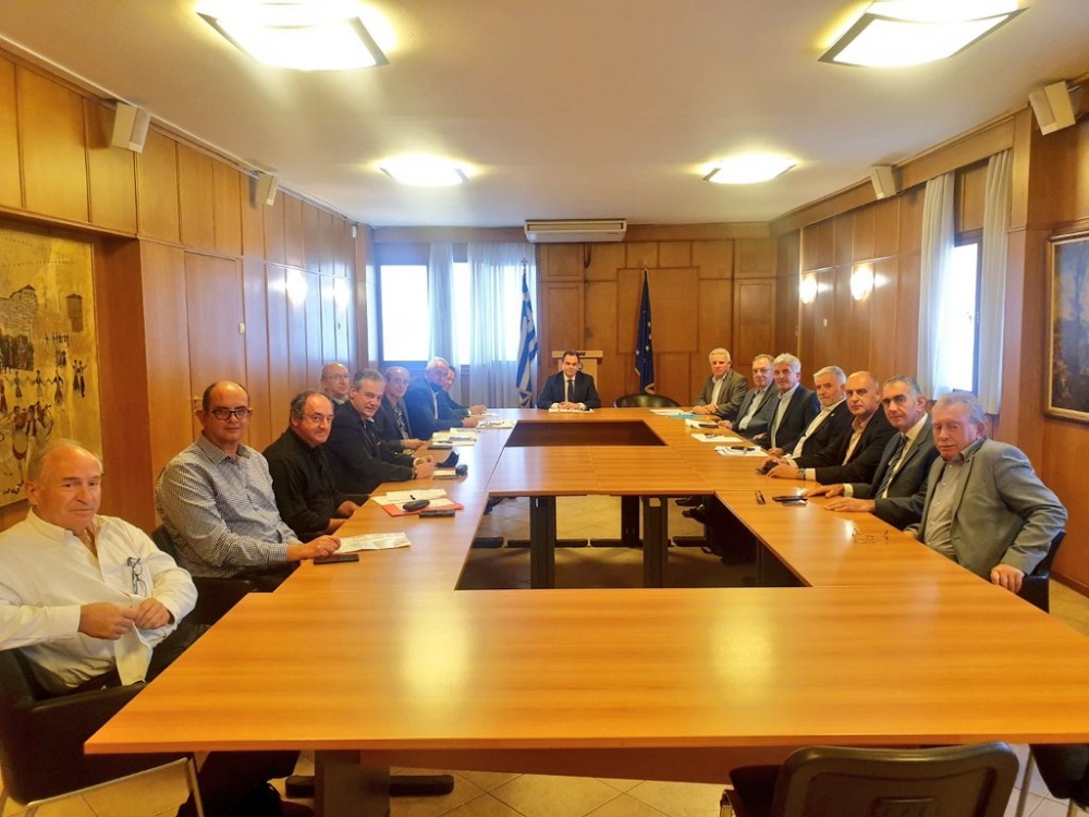 Συνάντηση αιρετών των Μεσογείων με τον Υπουργό Αγροτικής Ανάπτυξης και Τροφίμων